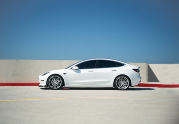Elektromobil Tesla