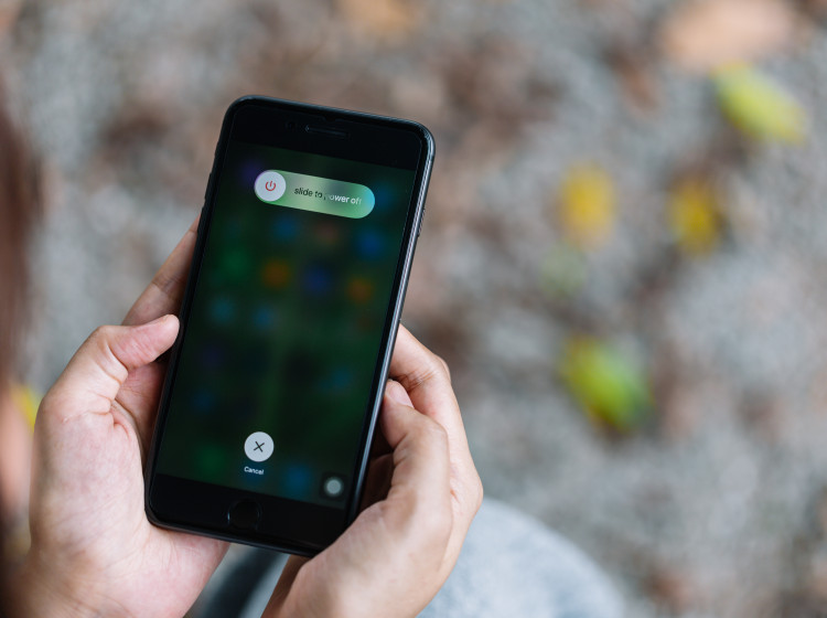 Tohle nikdy nedělejte, když se vám telefon přehřeje