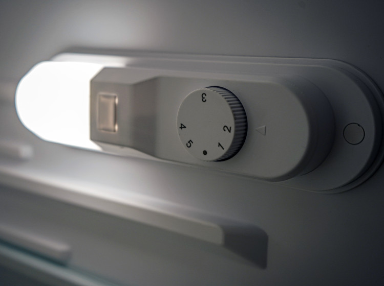 Nepřechlazujte lednici v zimě zbytečně