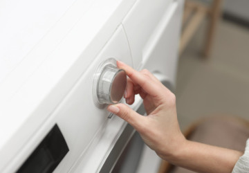 Plísně se mohou v pračkách objevit velmi snadno. 