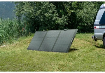 V Actionu si můžete koupit přenosný solární panel.