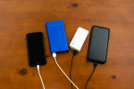 Letiště letos zadržela rekordní množství elektroniky kvůli chybějícím údajům o baterii. Letiště letos zadržela rekordní množství elektroniky kvůli chybějícím údajům o baterii.