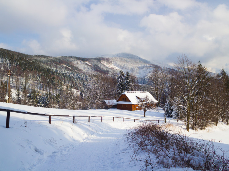 Beskydy se už probudily do bílého rána. 