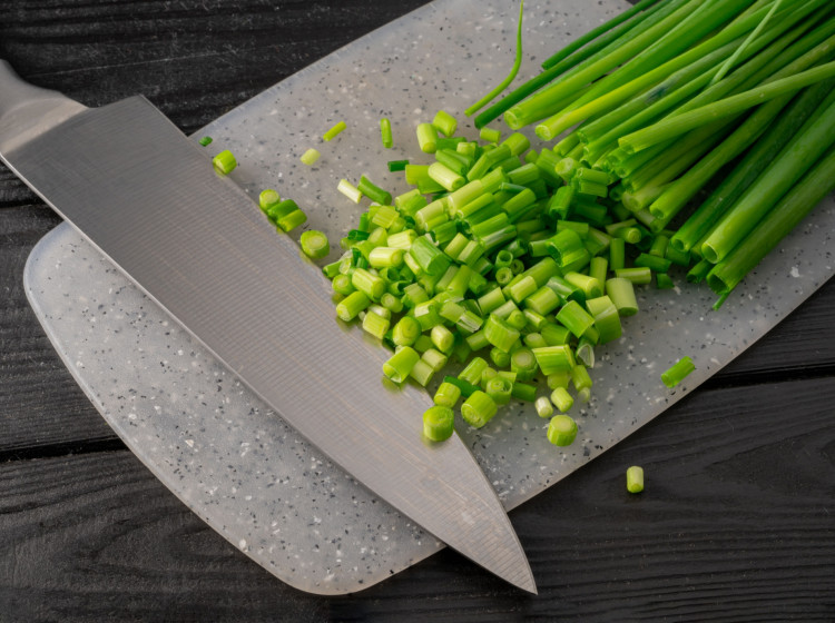 Hygiena je při krájení potravin nesmírně důležitá. Hygiena je při krájení potravin nesmírně důležitá.