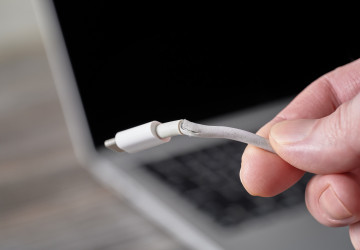 Skvělá vychytávka, jak zabránit lámání kabelů a nabíječek. Vypadá stylově a prodlouží jejich životnost