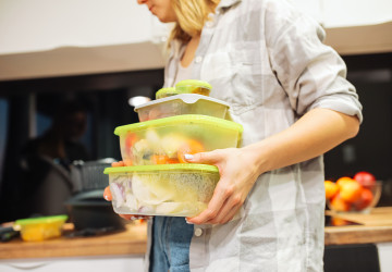 Češi pomalu upouští od plastových obalů a nahrazují je něčím efektivnějším Češi pomalu upouští od plastových obalů a nahrazují je něčím efektivnějším