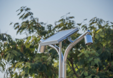 Český kutil ukázal návod, jak vyrobit jednoduché zařízení, které v létě ohřeje vodu úplně zdarma