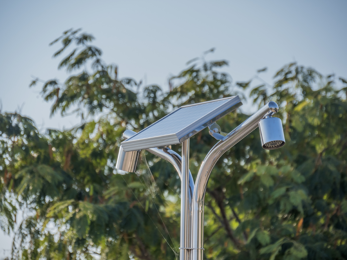 Český kutil ukázal návod, jak vyrobit jednoduché zařízení, které v létě ohřeje vodu úplně zdarma