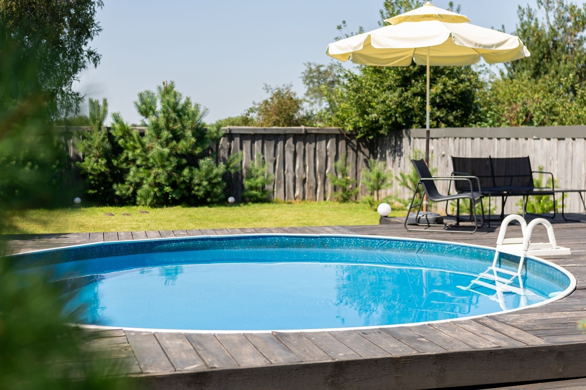 Podle majitelů mohou být se zapuštěnými bazény problémy Podle majitelů mohou být se zapuštěnými bazény problémy