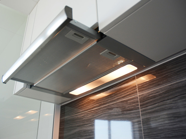 Když digestoř netáhne, stačí udělat jednu věc Když digestoř netáhne, stačí udělat jednu věc