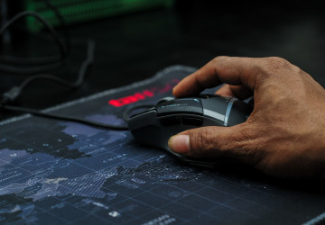 Sekání zařízení při hraní PC her dokáže potrápit každého hráče