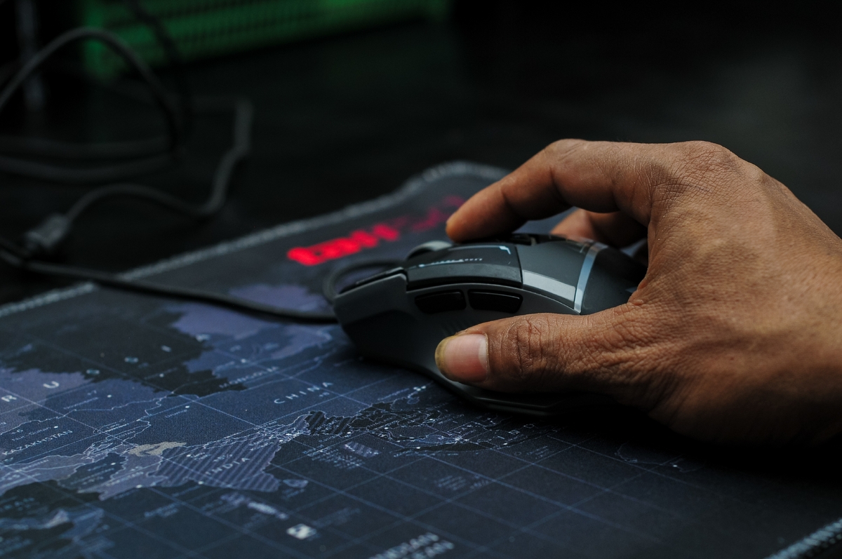 Sekání zařízení při hraní PC her dokáže potrápit každého hráče