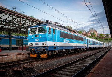 Studenti a senioři by se mohli dočkat levnějšího jízdného. 