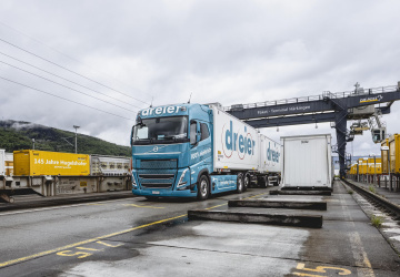 Elektromobilita posiluje i v nákladní dopravě. Firmy díky tomu výrazně snižují emise z logistiky