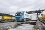 Elektromobilita posiluje i v nákladní dopravě. Firmy díky tomu výrazně snižují emise z logistiky