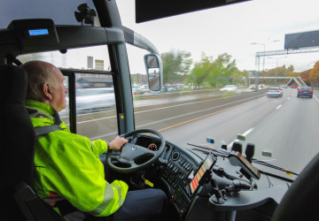 Řidiči autobusů a dálkové dopravy trpí odloučením.
