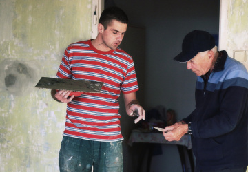 Opravy stojí čas a peníze, mohou vám ale zachránit dům. 