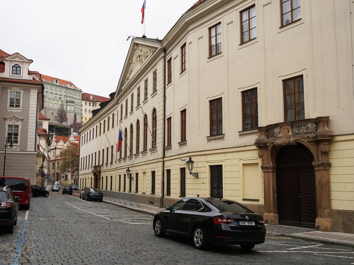 Vláda OSVČ zpětně sníží zálohy na sociální pojištění