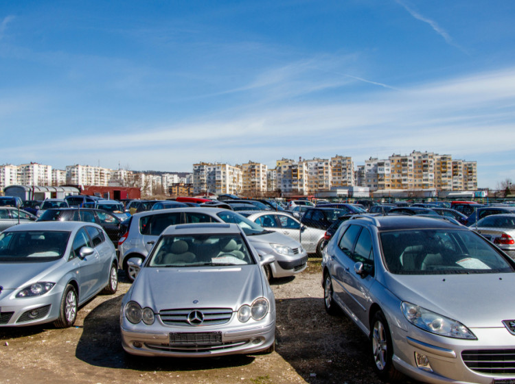 Některým ojetinám se raději vyhněte. Některým ojetinám se raději vyhněte.