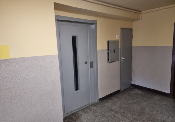 Staré výtahy jsou nebezpečné a nesplňují normy.