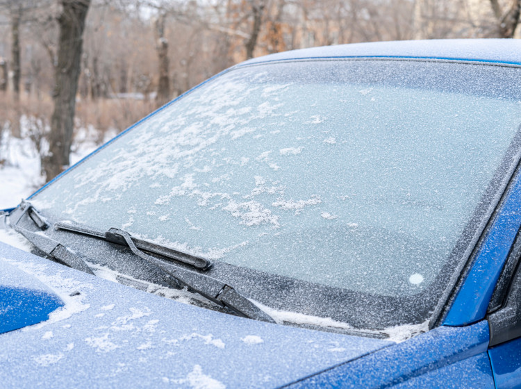 Péče o auto v zimě je důležitá, začíná u kapaliny do odstřikovačů.