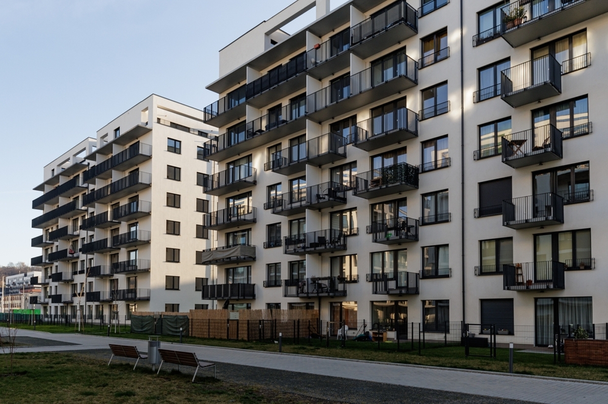 Na balkonech se můžete dopustit několika závažných přestupků. 