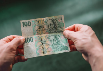 Stát snížil příspěvek ke stavebnímu spoření. Stát snížil příspěvek ke stavebnímu spoření.