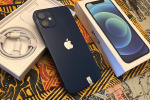 Co znamená „i" ve slově iPhone?
