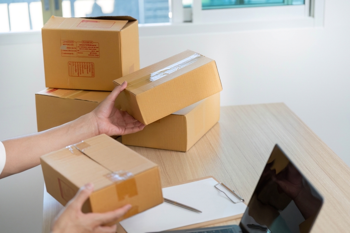 Na čínských tržištích si objednává zboží nespočet českých zákazníků. 