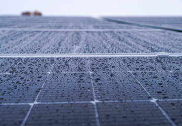 Čína představila technologii, která sbírá energii z deště