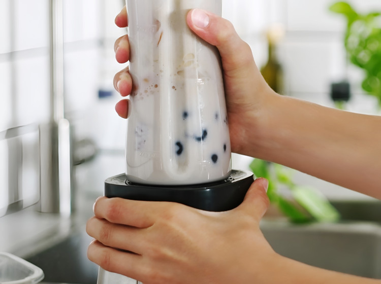 Jak dostat zažranou plíseň z gumového těsnění Jak dostat zažranou plíseň z gumového těsnění