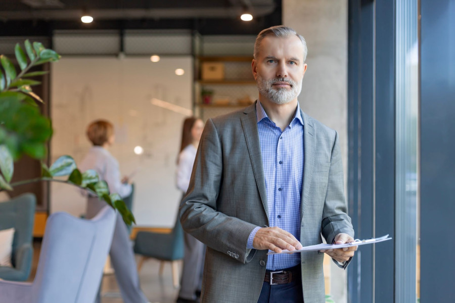 Na lépe placených manažerských pozicích najdeme spíše muže