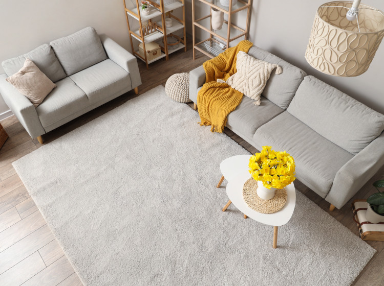 Jak ozdobit stěny? Interiérové trendy mají odpověď.