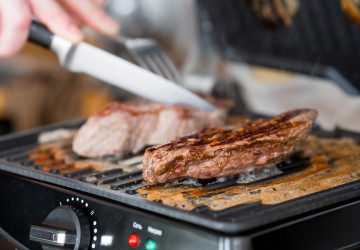 Kontaktní grily jsou dnes velmi populární. 