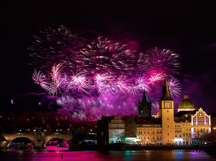 Nové nařízení se může týkat i organizovaných ohňostrojů Nové nařízení se může týkat i organizovaných ohňostrojů