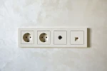 Při instalaci žárovky v koupelně musíte dodržovat jasná pravidla. 