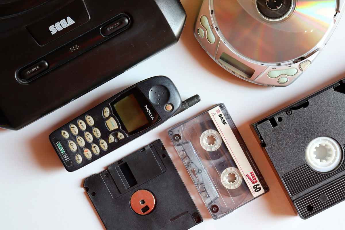 Některé technologické novinky devadesátek si lidé pamatují dodnes