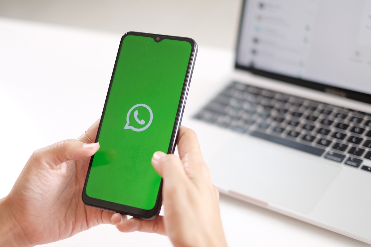 Nová funkce Restricted Chat zajistí, že se vybraná konverzace zobrazí výhradně na vašem primárním zařízení. Nová funkce Restricted Chat zajistí, že se vybraná konverzace zobrazí výhradně na vašem primárním zařízení.
