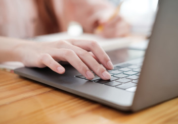 Jediný klik otevře hackerům celý váš počítač