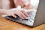Jediný klik otevře hackerům celý váš počítač