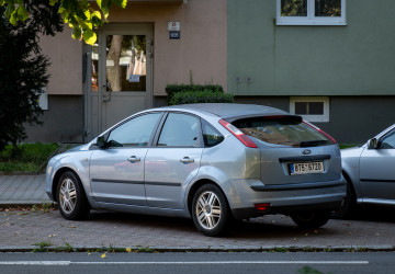 Parkování má svá pravidla. Parkování má svá pravidla.