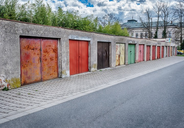 Investice do garáží mohou přinést zajímavé výnosy. Investice do garáží mohou přinést zajímavé výnosy.