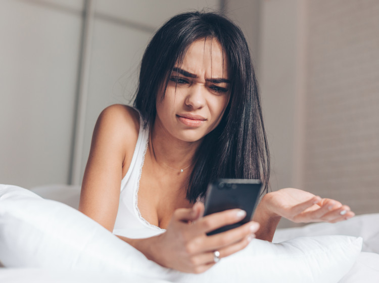 Otravují vás reklamy v mobilních aplikacích? Máme pro vás jednoduché řešení, jak se jich zbavit.