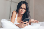 Otravují vás reklamy v mobilních aplikacích? Máme pro vás jednoduché řešení, jak se jich zbavit.