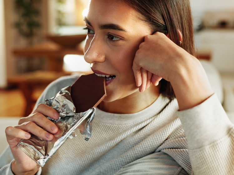 Kolik čokolády můžete sníst, aby prospívala vašemu srdci a nešlo to do špeků?