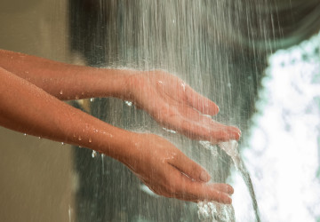 Dostatečně teplá voda v koupelně je základ. Dostatečně teplá voda v koupelně je základ.