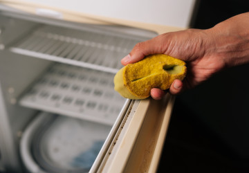 Lednice má spoustu míst, na které lidé při úklidu zapomínají Lednice má spoustu míst, na které lidé při úklidu zapomínají