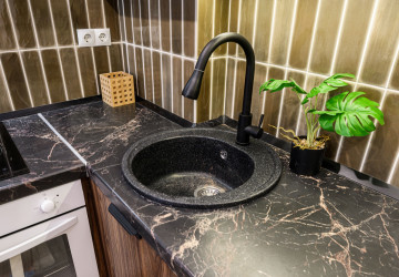 Některé dekorace v interiéru působí laciným dojmem