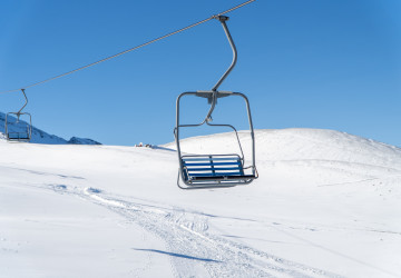 Na některých místech v Česku se ještě lyžuje