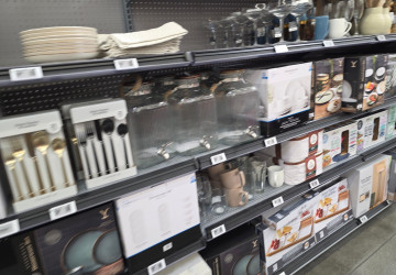 Diskontní prodejny se spotřebním zbožím čelí drsné konkurenci. 